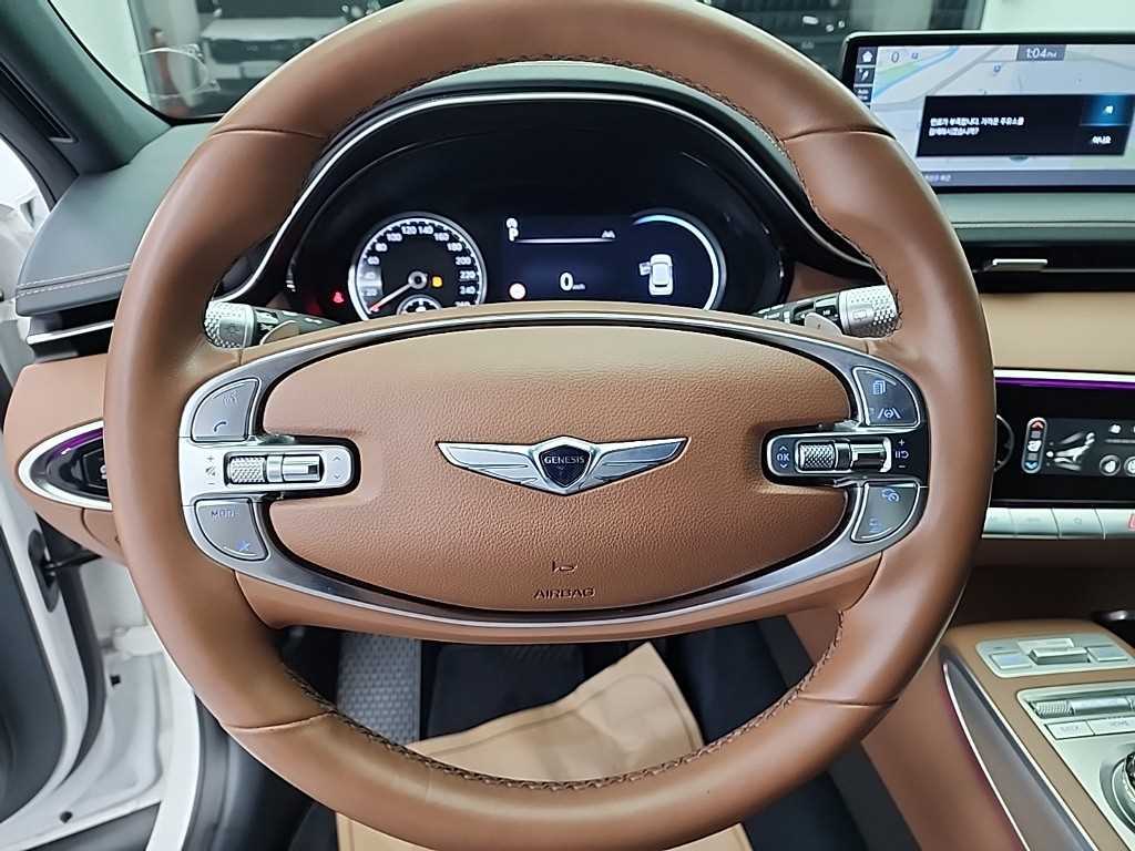 Genesis GV70 - Vista 9