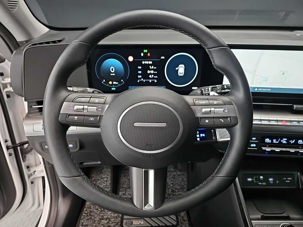 HYUNDAI Kona - Vista 9