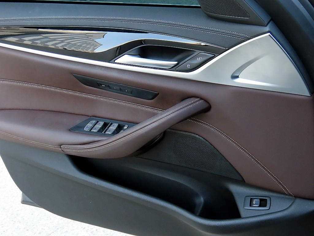 BMW 5 Series - Vista 12