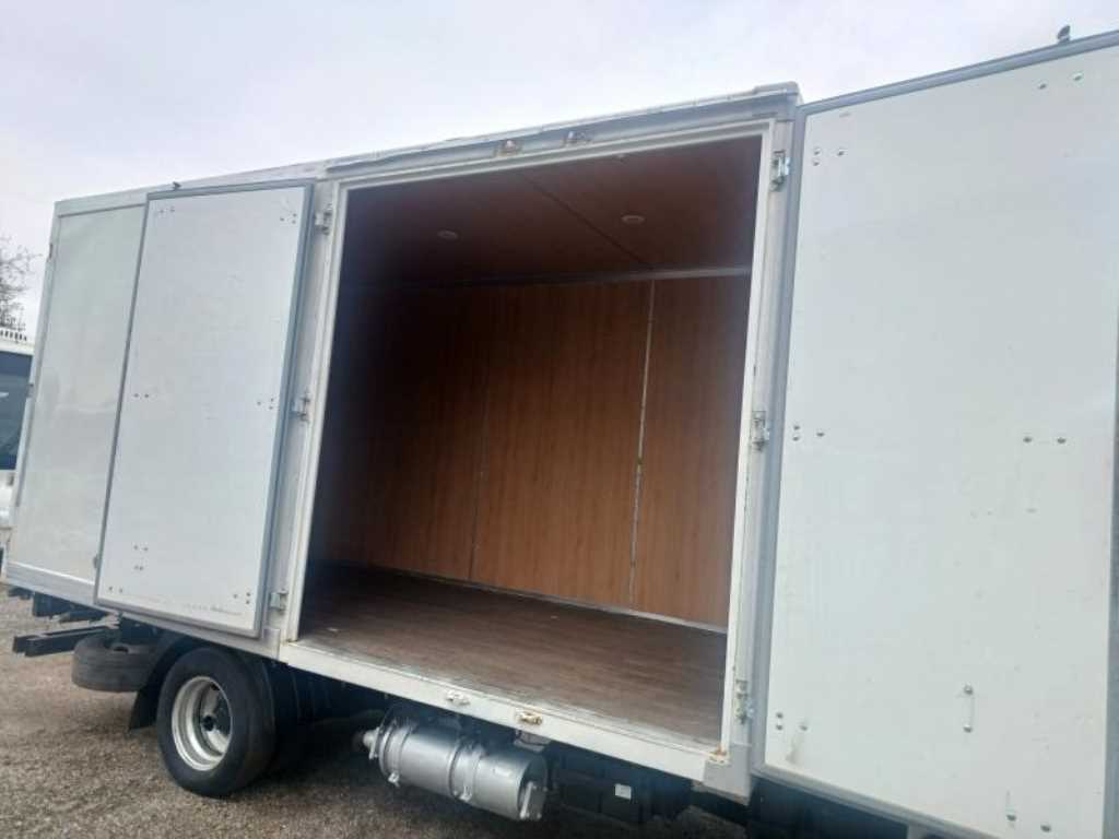 medium and large cargo truck - Vista 6