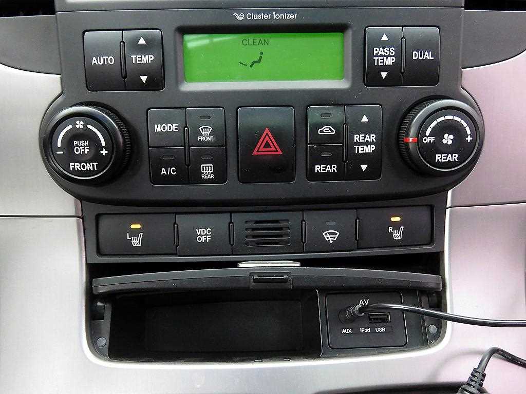 KIA Carnival 2012 Blanco - Importación desde Corea - HF Imports Iquique - Foto 14