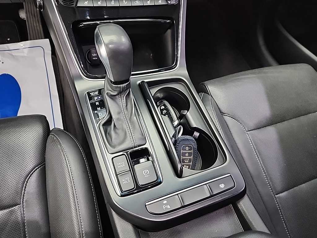 HYUNDAI Grandeur - Vista 9