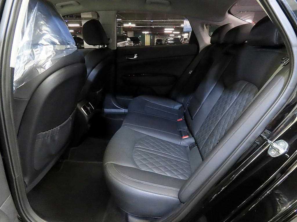 KIA K5 - Vista 7