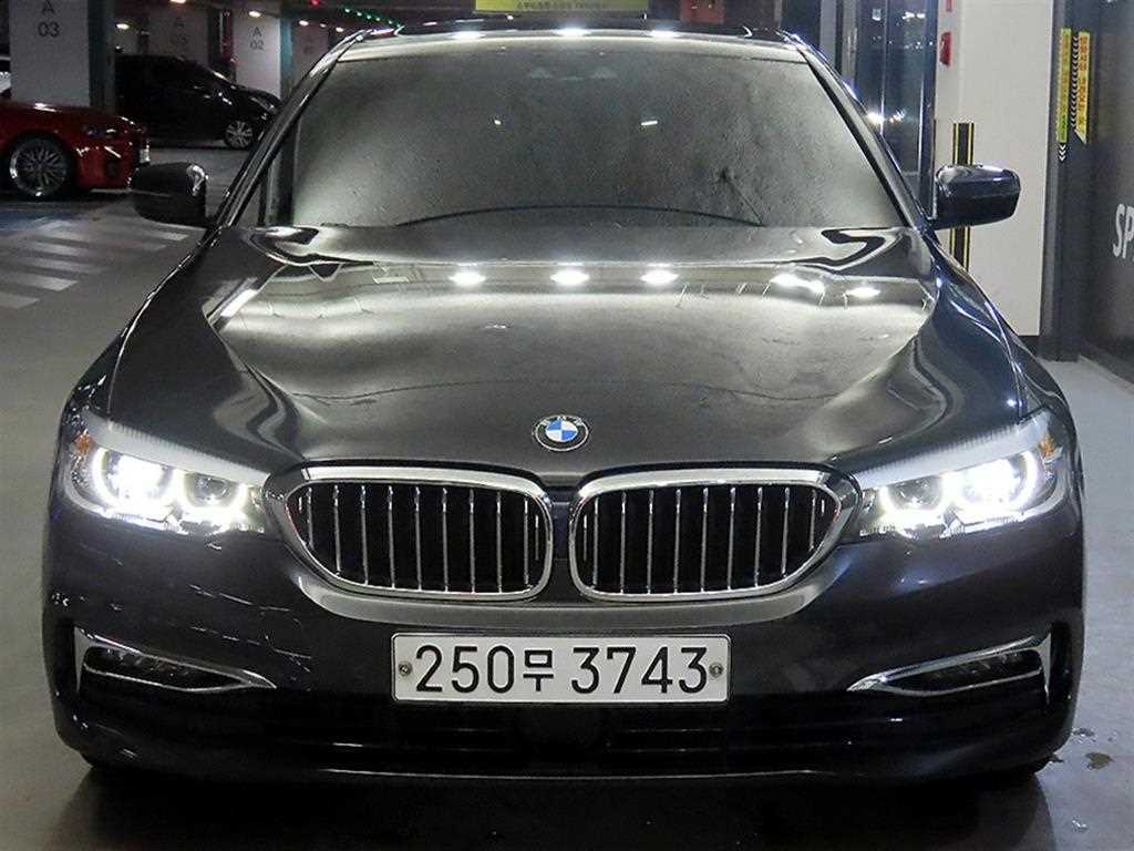 BMW 5 Series - Vista 2