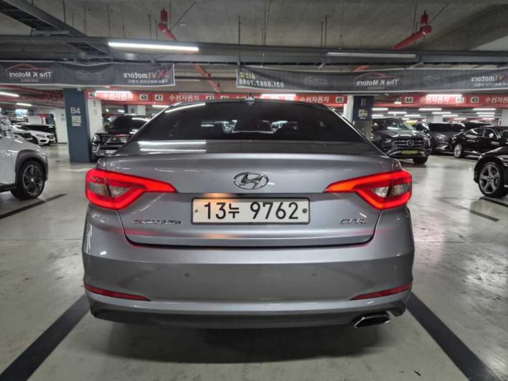 HYUNDAI Sonata - Vista 4