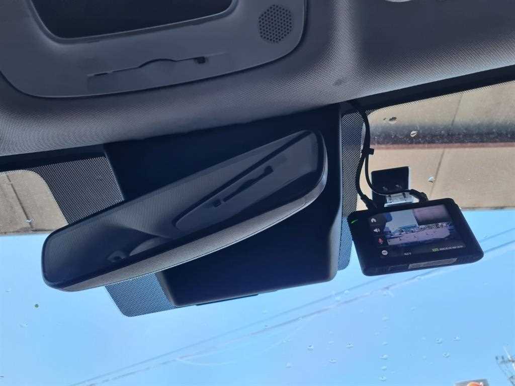 HYUNDAI Sonata - Vista 8