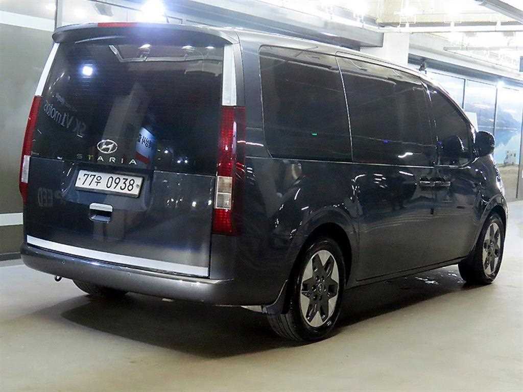HYUNDAI Staria - Vista 4