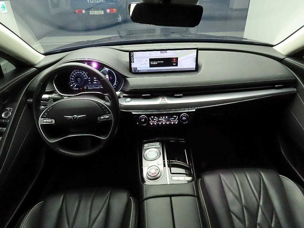 Genesis G80 - Vista 8