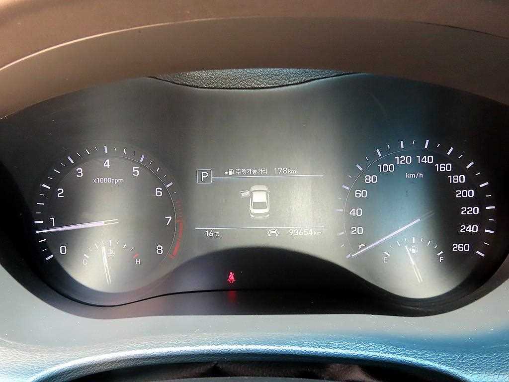 Genesis G80 - Vista 12