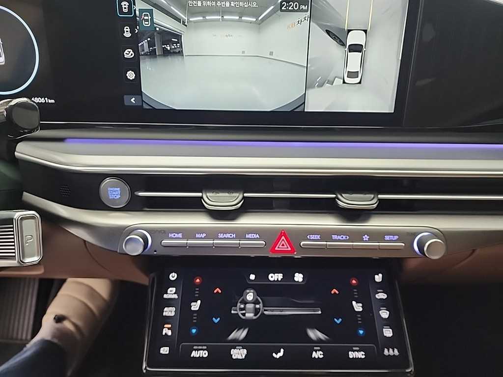 HYUNDAI Grandeur - Vista 10