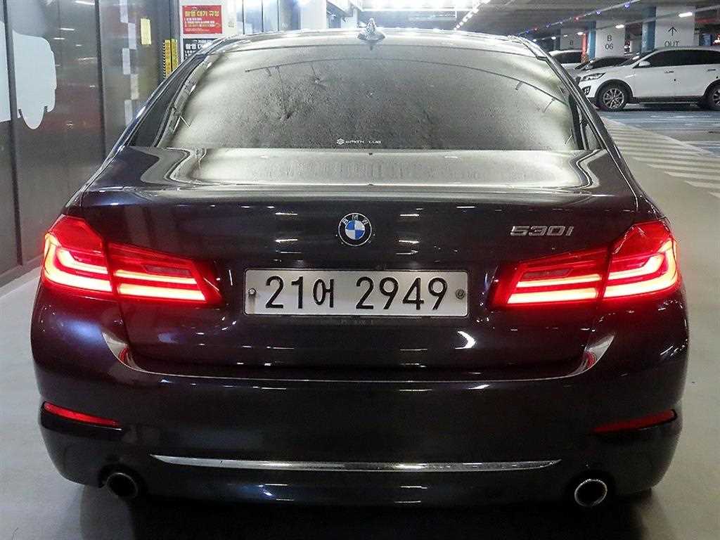 BMW 5 Series - Vista 5