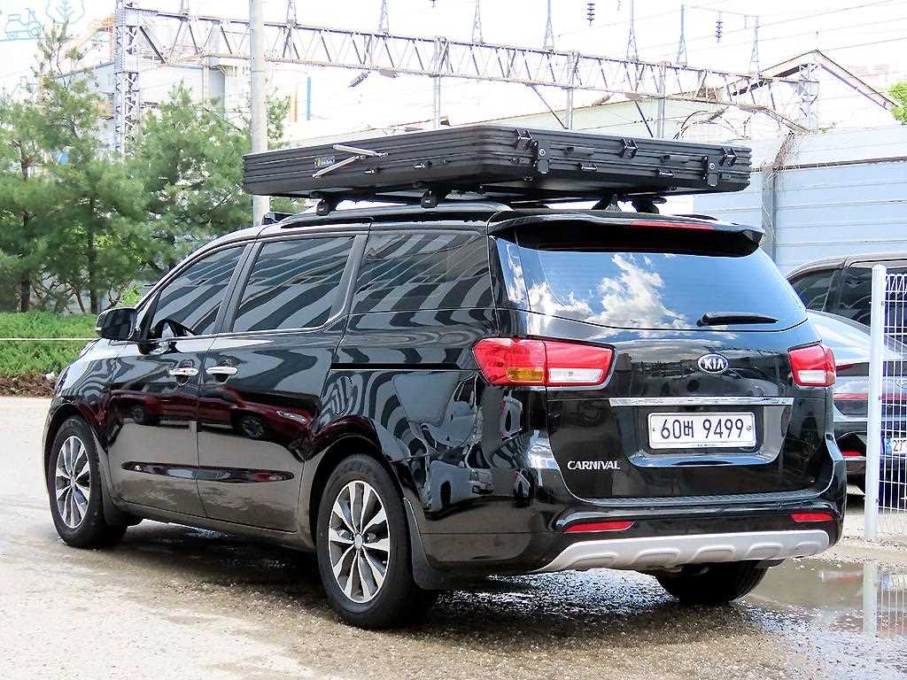 KIA Carnival - Vista 3