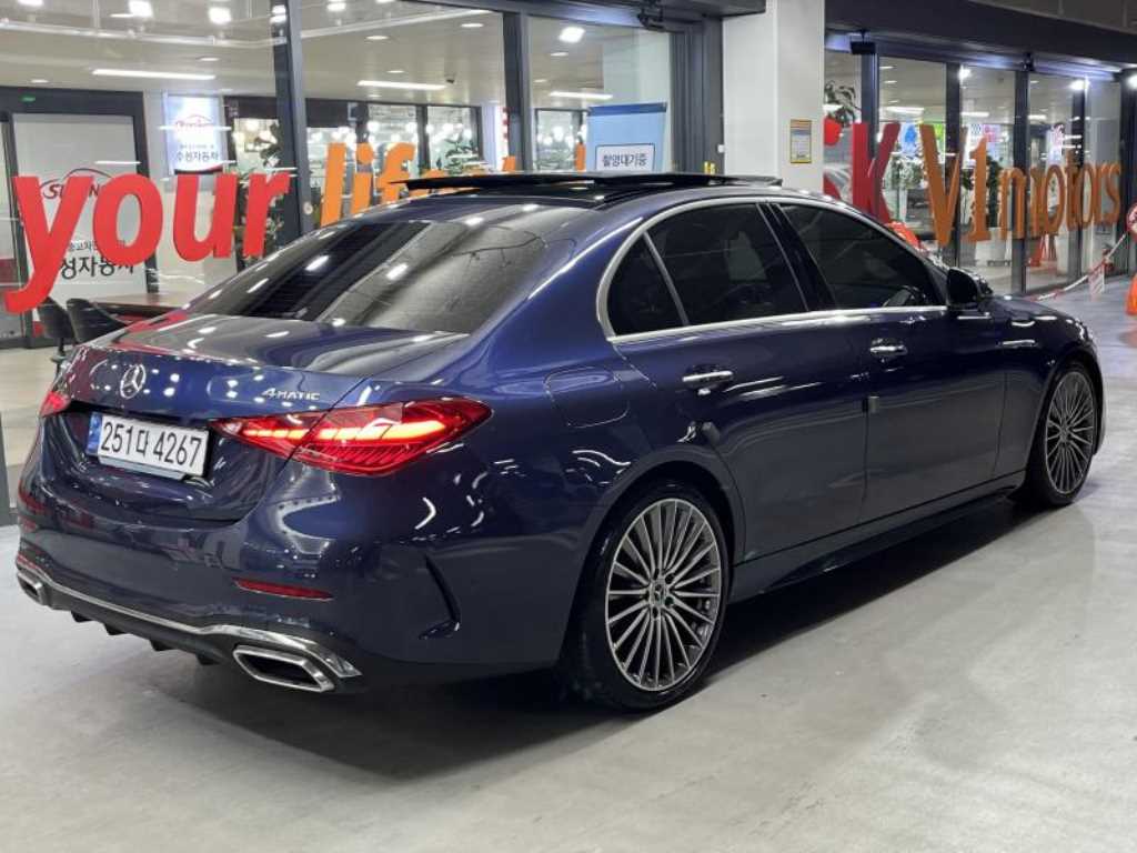Mercedes Benz C Class - Vista 4