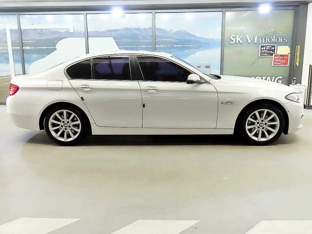 BMW 5 Series - Vista 3