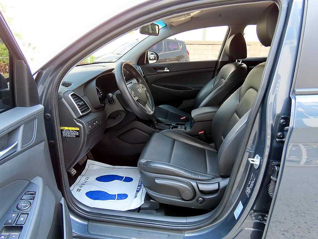 HYUNDAI Tucson - Vista 5