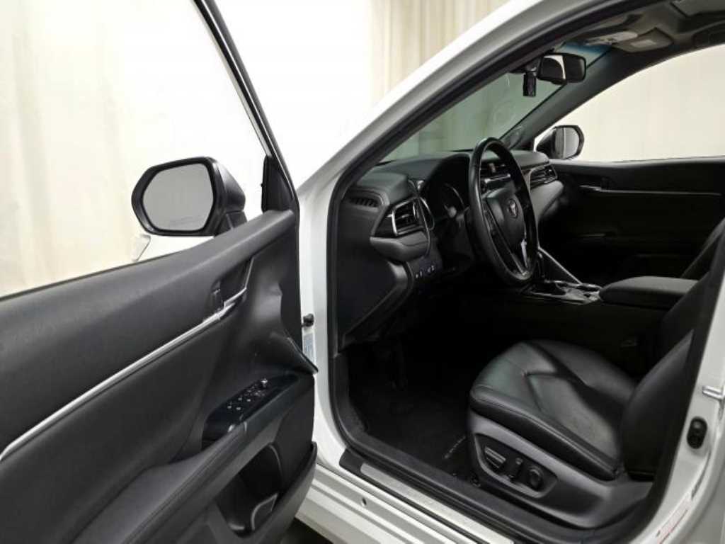 Toyota Camry - Vista 11