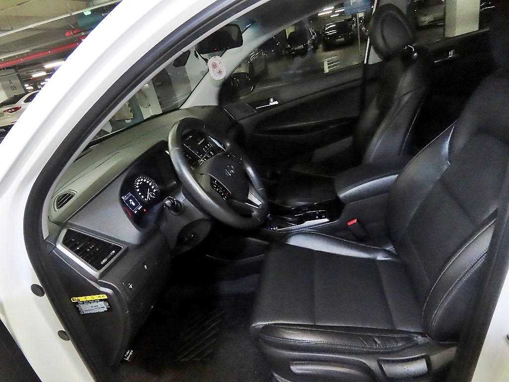 HYUNDAI Tucson - Vista 6