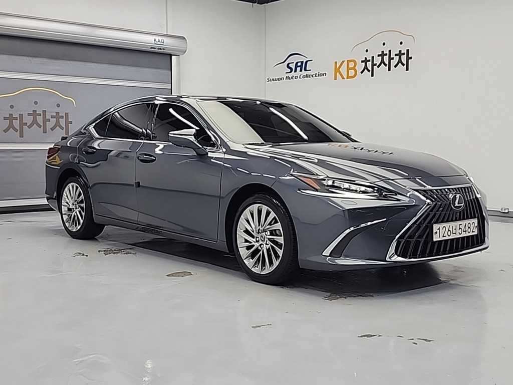 Lexus ES - Vista 4