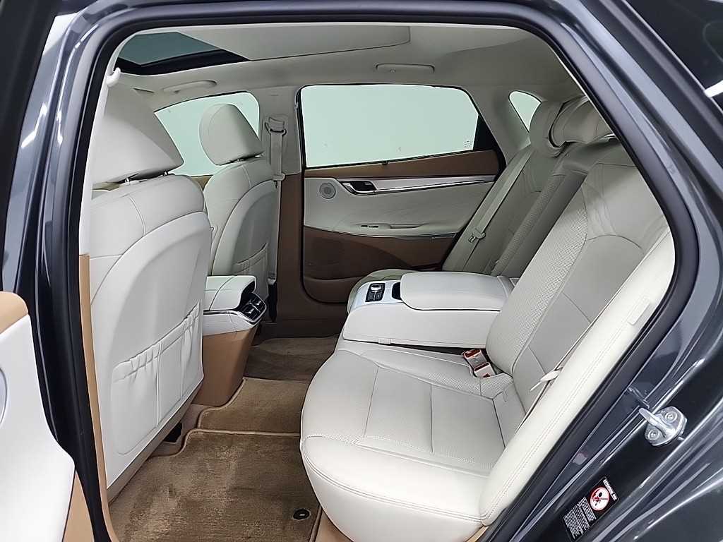 HYUNDAI Grandeur - Vista 12