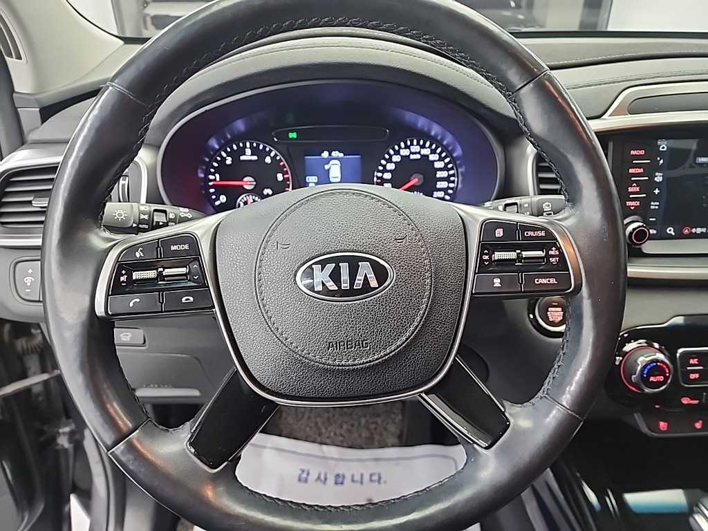 KIA Sorento - Vista 9