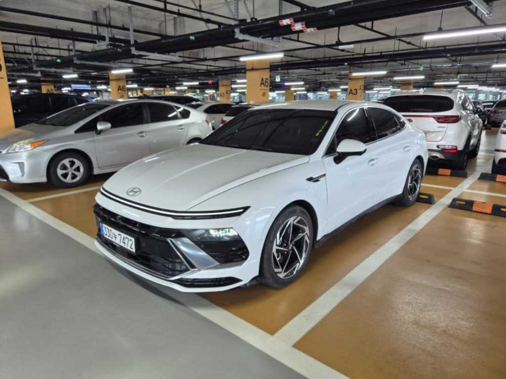 HYUNDAI Sonata - Vista 2