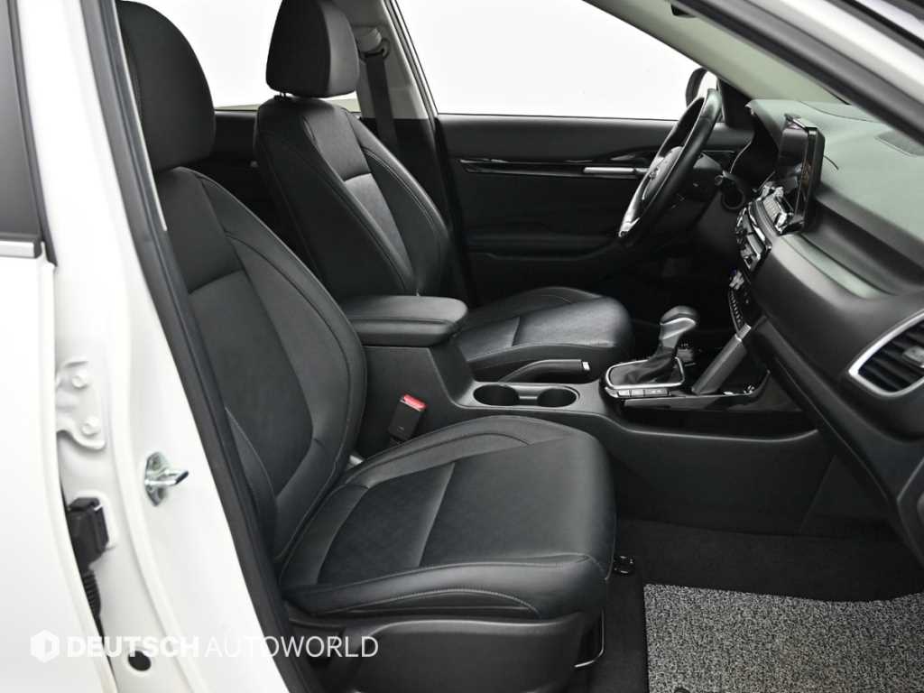 KIA Seltos - Vista 10