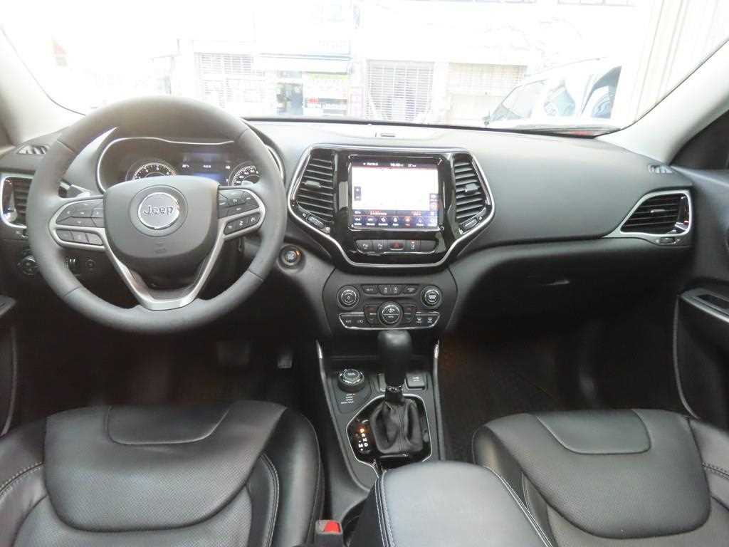 Jeep Cherokee - Vista 7