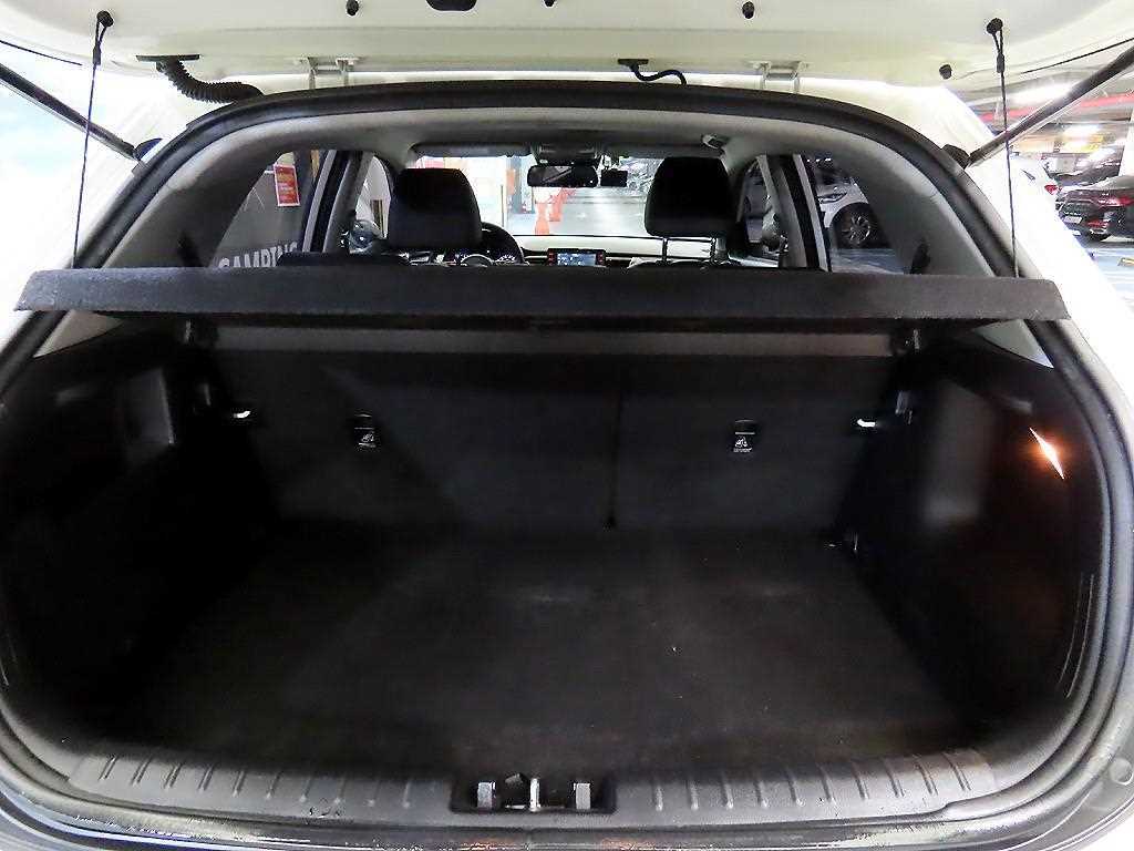 KIA Stonic 2020 Blanco - Importación desde Corea - HF Imports Iquique - Foto 18