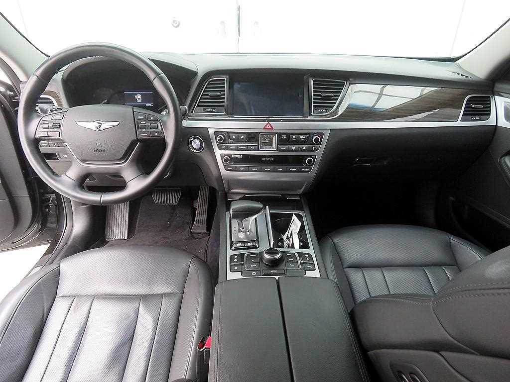 Genesis G80 - Vista 8