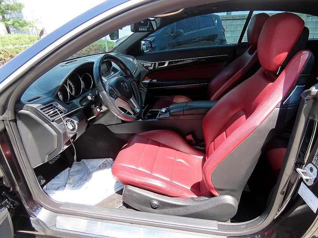 Mercedes Benz E class - Vista 5