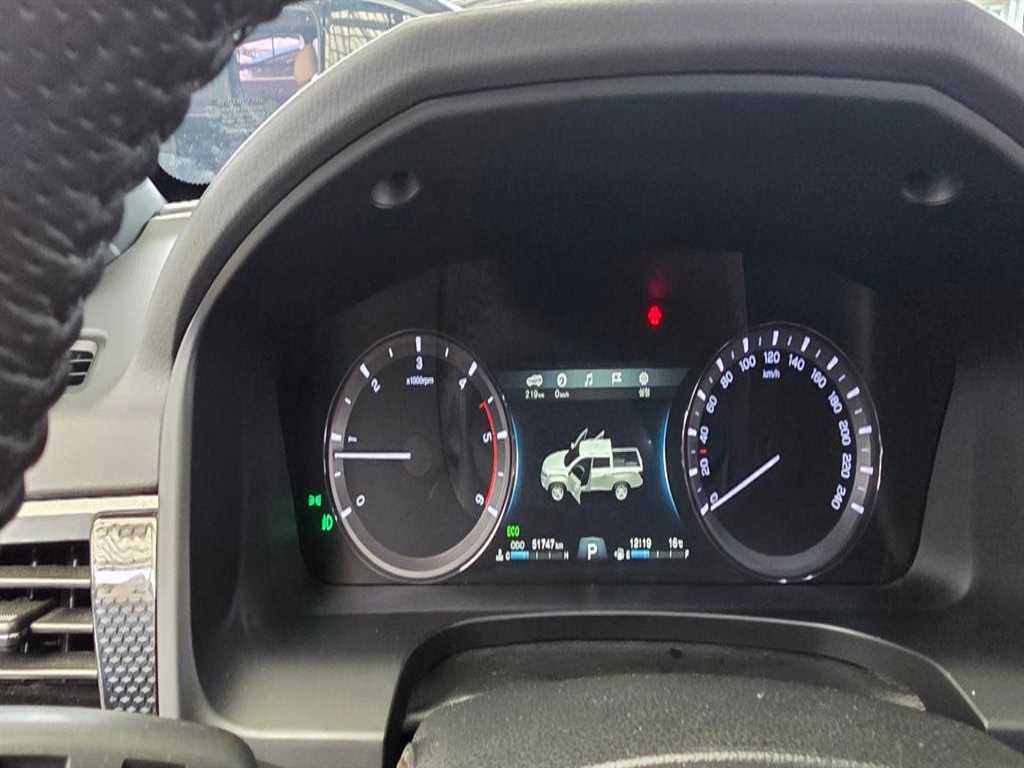 Ssangyong Rexton - Vista 6