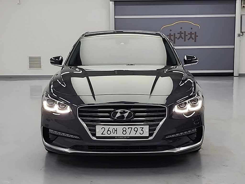 HYUNDAI Grandeur - Vista 3