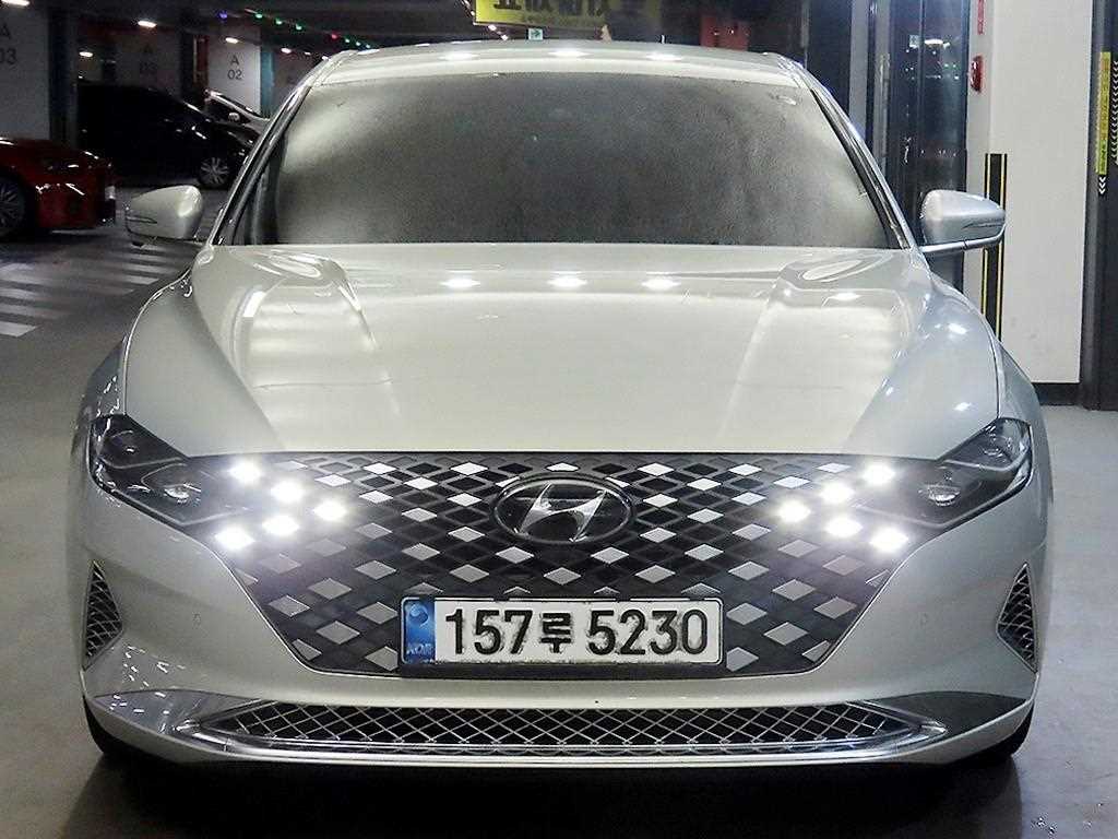HYUNDAI Grandeur - Vista 2