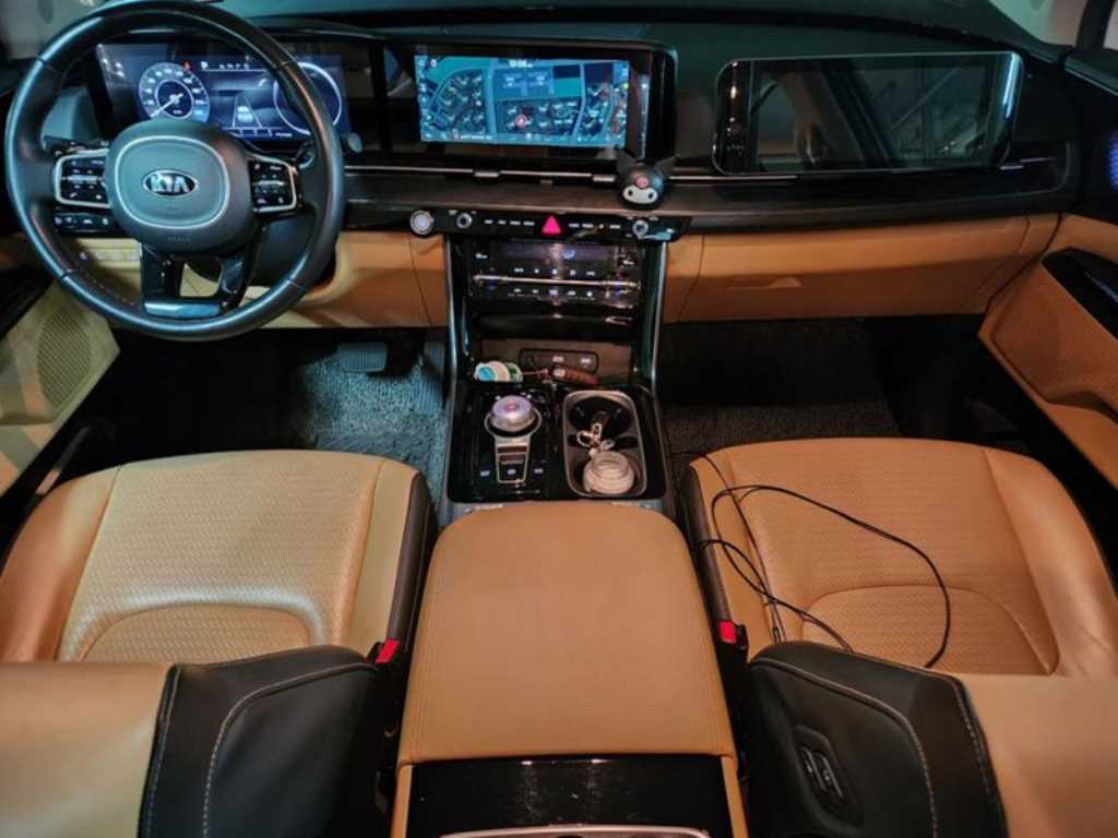 KIA Carnival - Vista 6