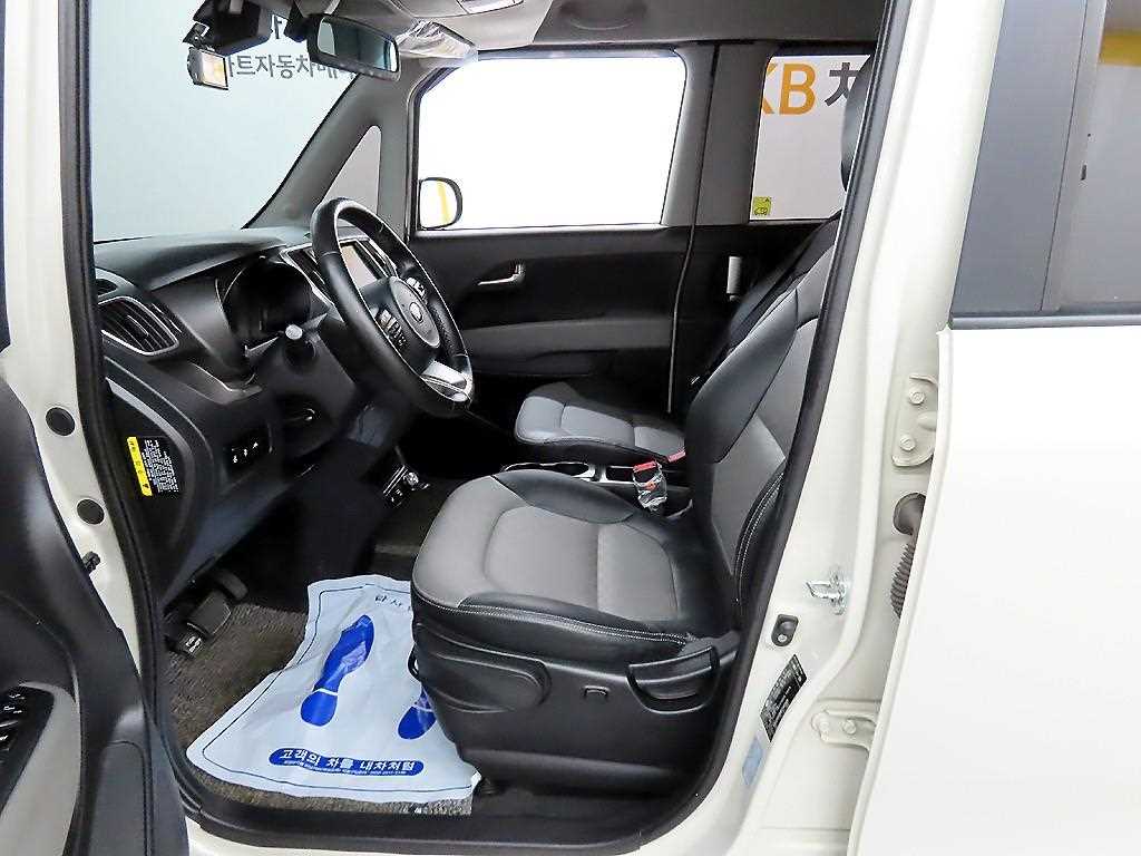 KIA Ray - Vista 5