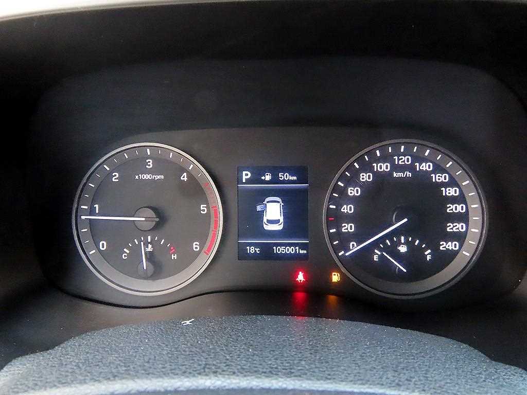HYUNDAI Tucson - Vista 9