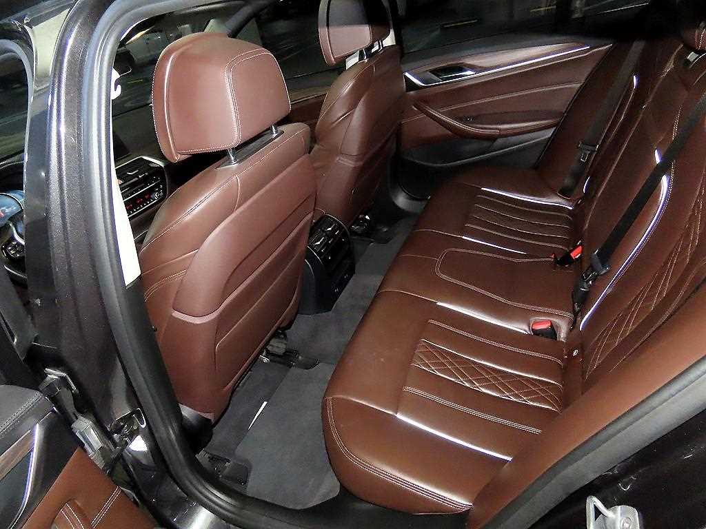 BMW 5 Series - Vista 7