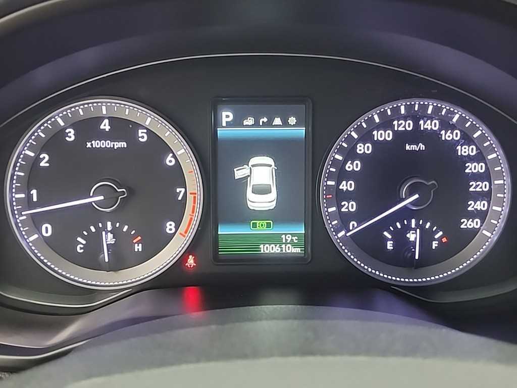 HYUNDAI Grandeur - Vista 7