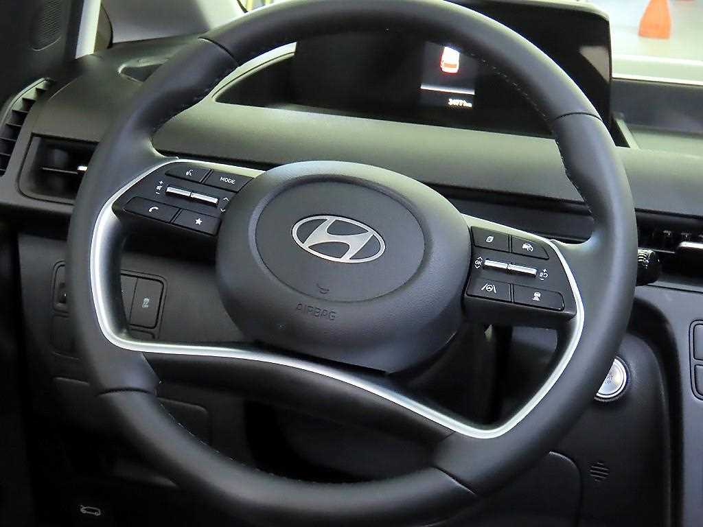 HYUNDAI Staria - Vista 8