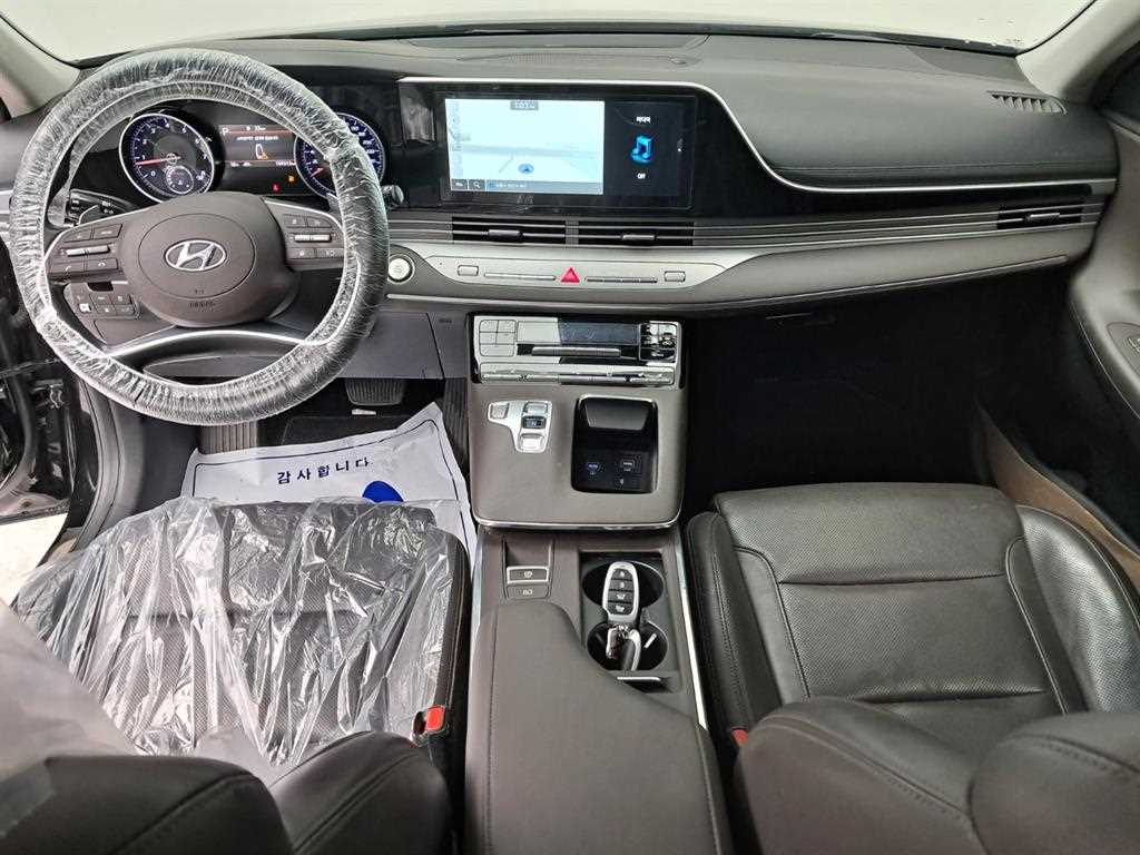 HYUNDAI Grandeur - Vista 6