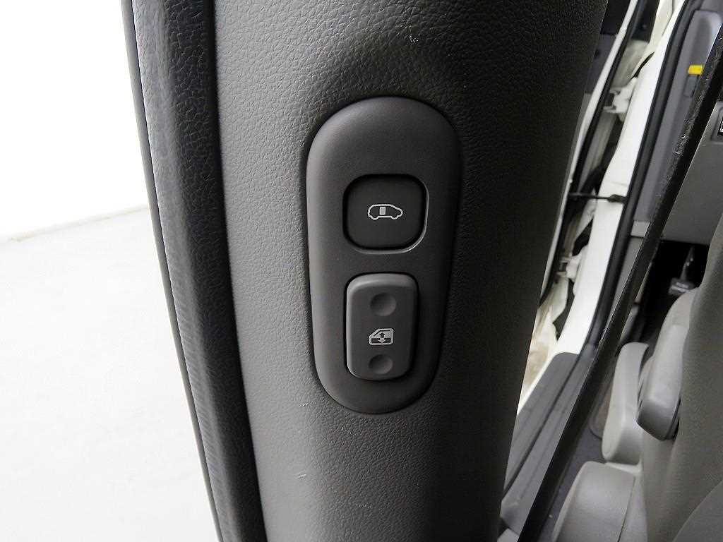 KIA Carnival - Vista 9