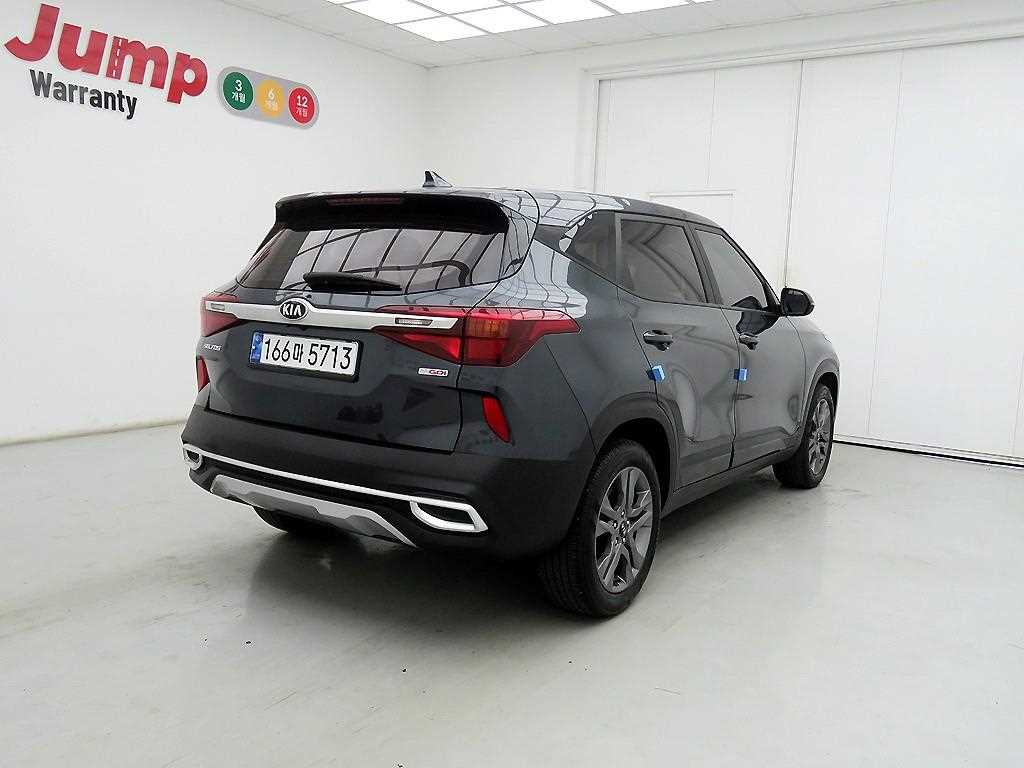 KIA Seltos - Vista 4