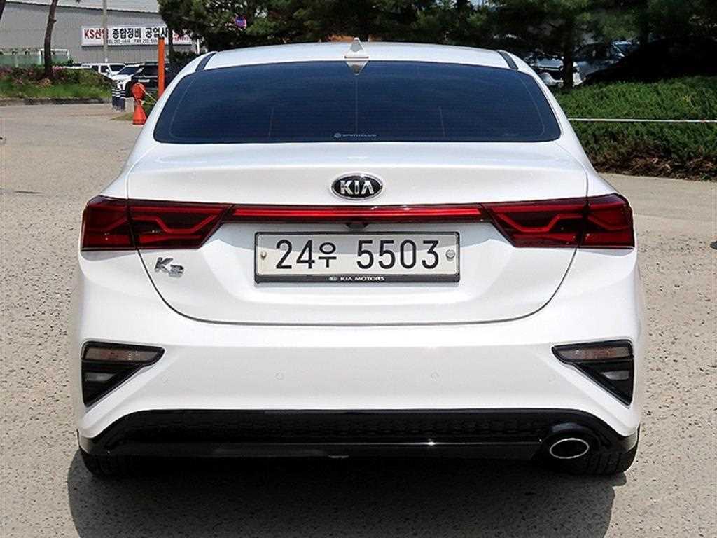 KIA K3 - Vista 4