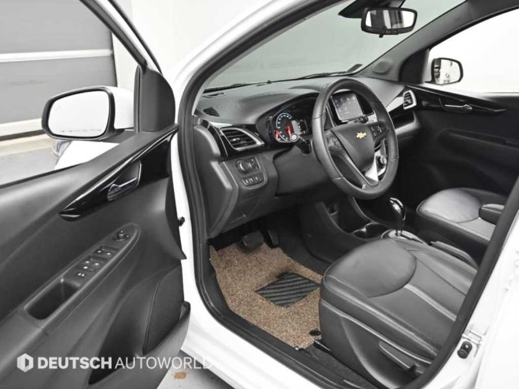 Chevrolet Spark - Vista 11