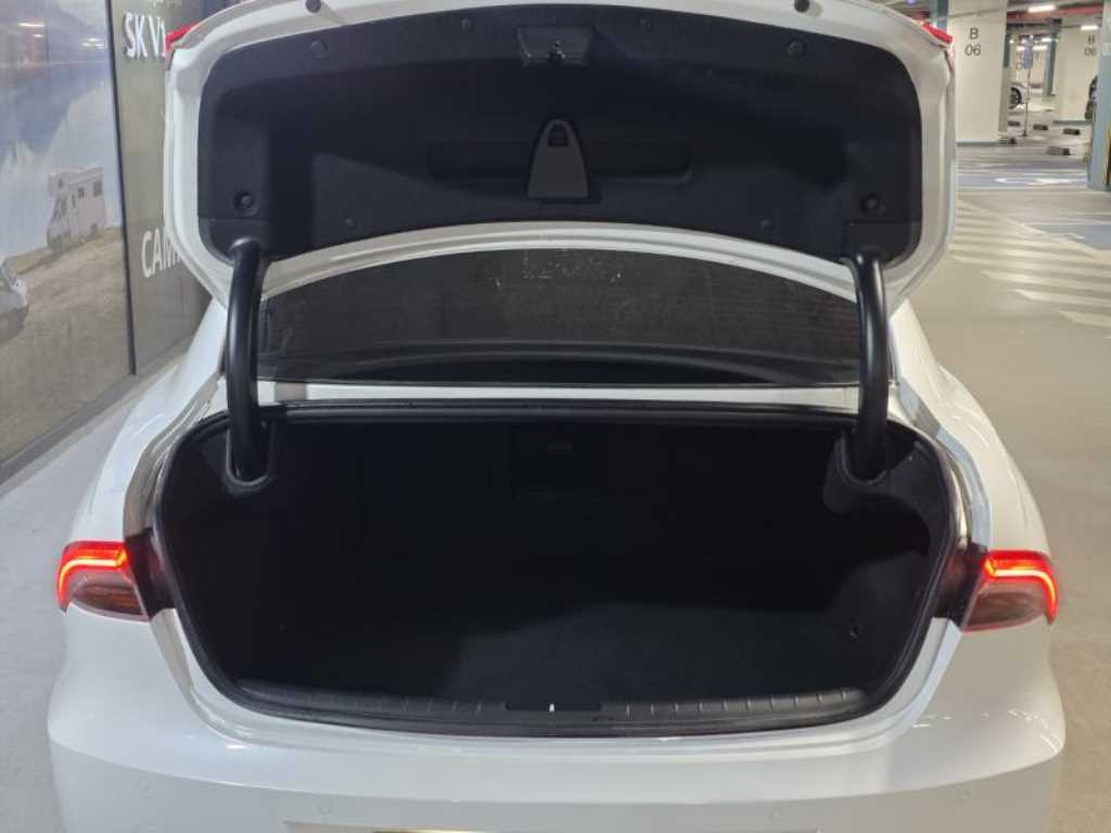 HYUNDAI Grandeur - Vista 6