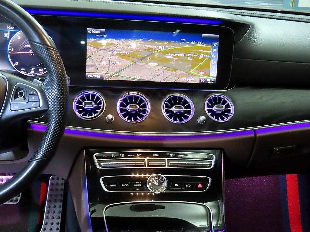 Mercedes Benz E class - Vista 11