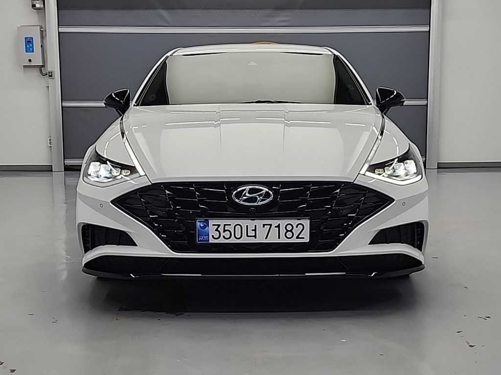 HYUNDAI Sonata - Vista 2