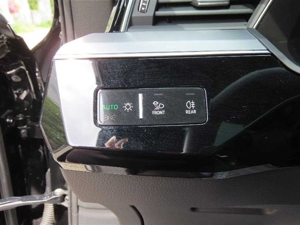 Audi e-Tron - Vista 11