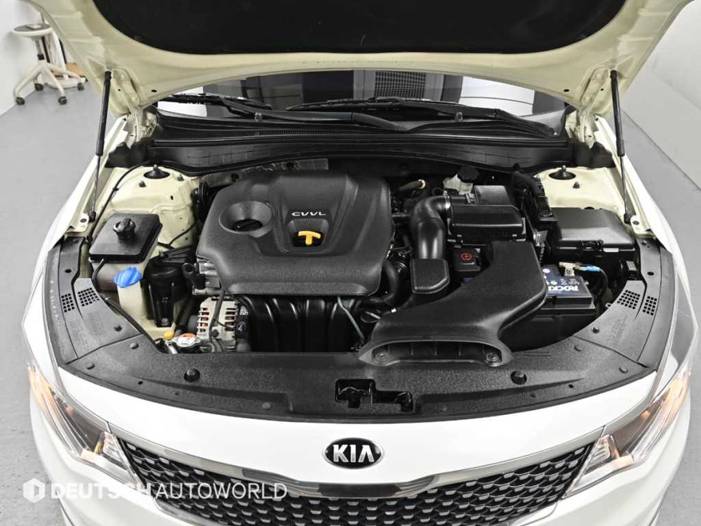 KIA K5 - Vista 6