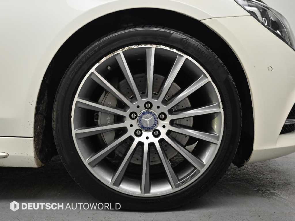 Mercedes Benz S Class - Vista 5